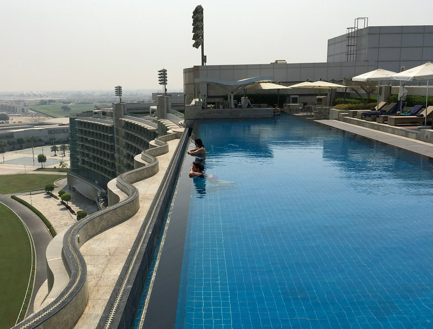 Top 10 Infinity Pools in Dubai with Stunning View