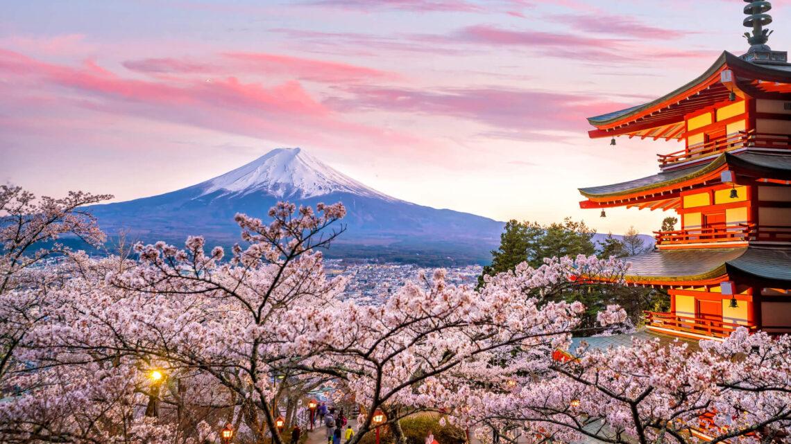 Japan In April: The Ultimate Guide To Planning Your Trip