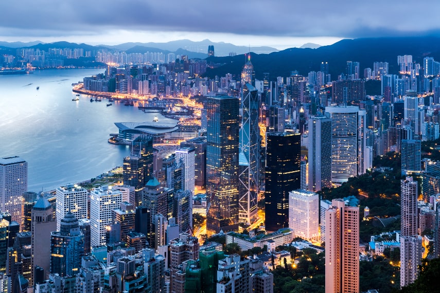 When to go to Hong Kong to avoid crowds